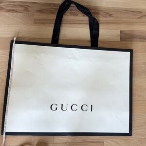 Gucci White Shopping Bag with Black Logo and Trim